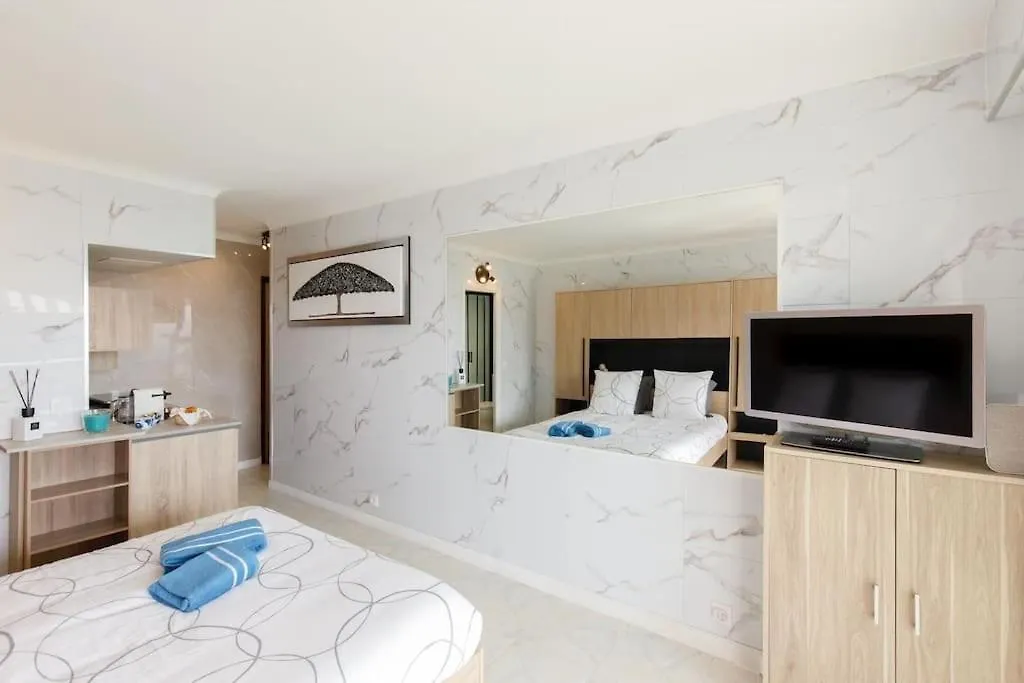 Studio Calme Et Elegant Avec Vue Mer Cannes